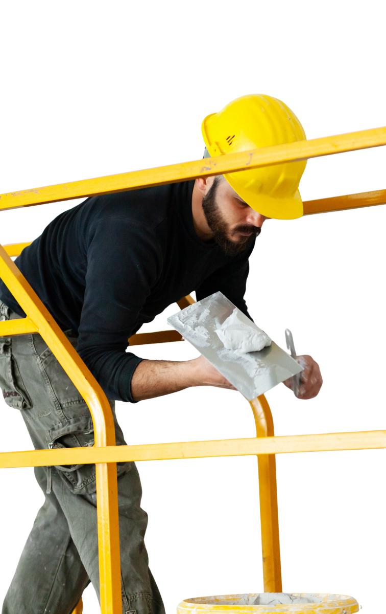 trabajador de yeso y placas de yeso en pared decoracion miro castellon